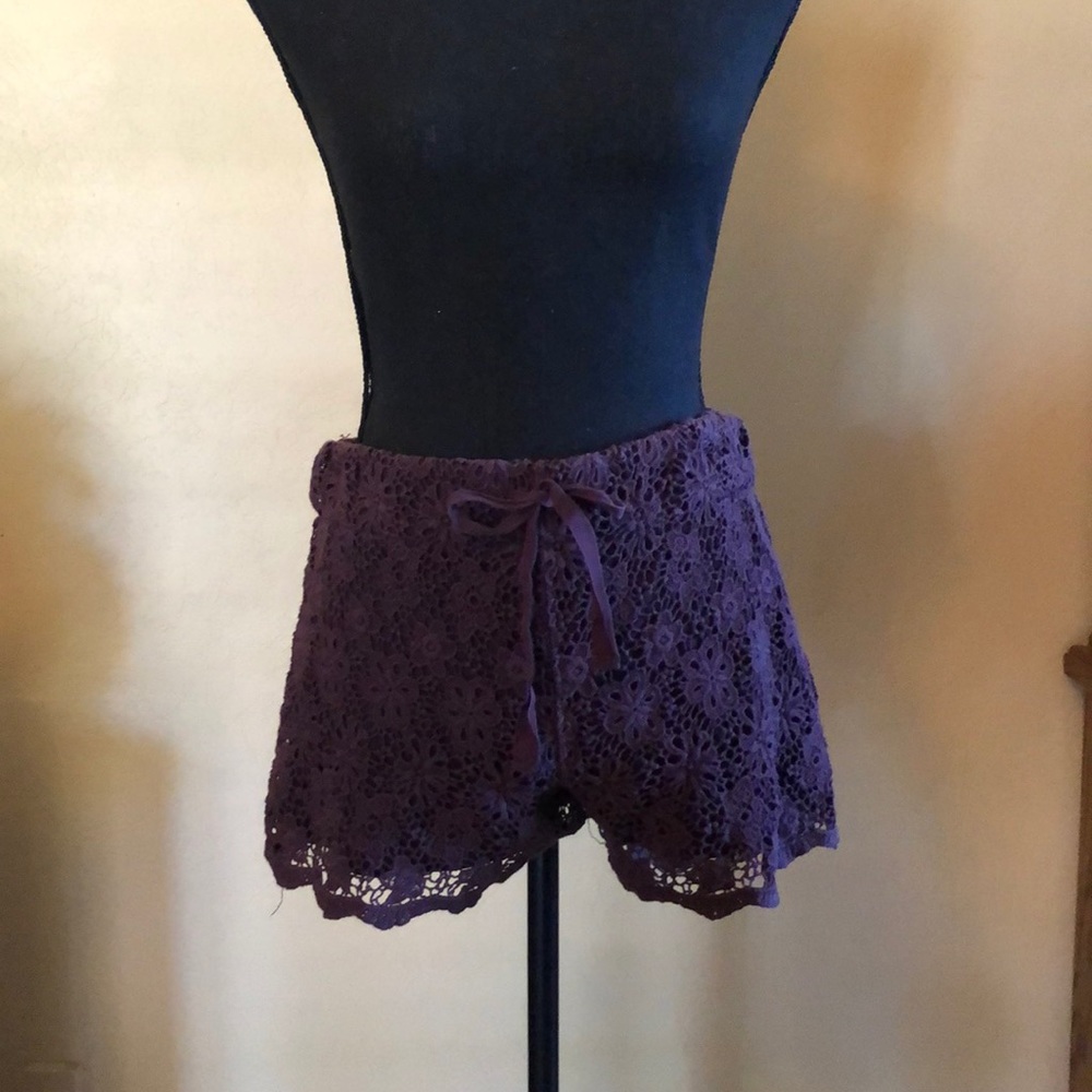 Laced shorts